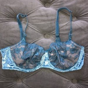 Victoria secret blue velvet laced bra